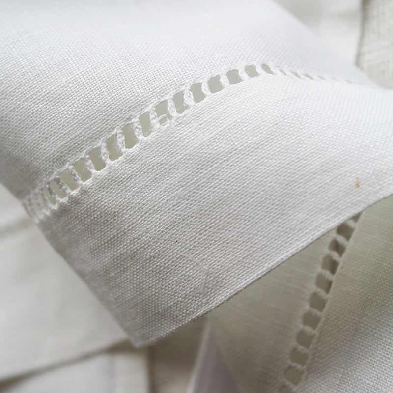 pure linen guest towel - white meadow flower