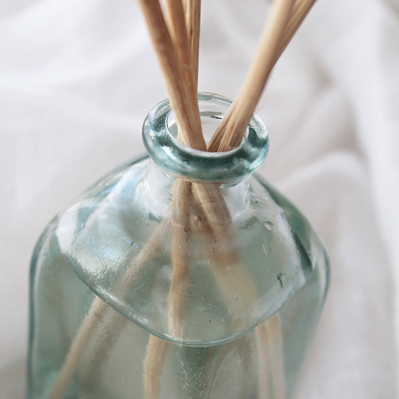 baby powder smelling diffuser