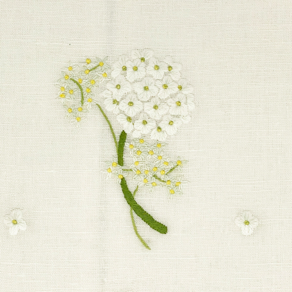 cotton linen embroidered guest towel detail