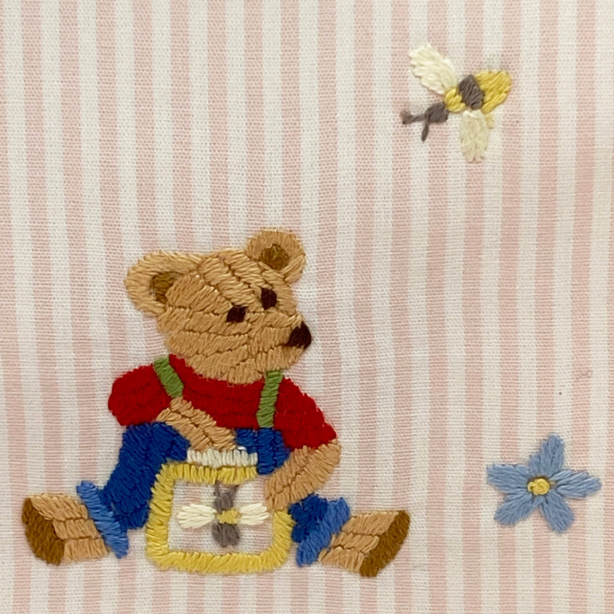teddy detail on tissue box cover