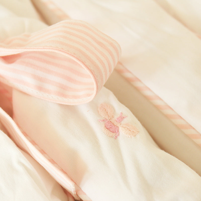 Crib Bumper Baby Bee Pink Detail